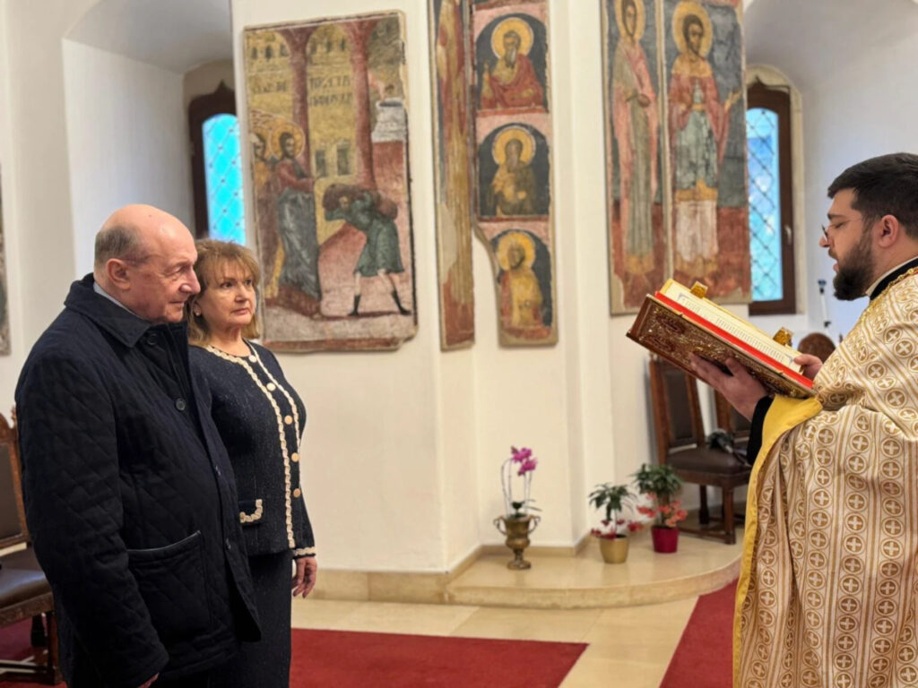Traian și Maria Băsescu au sărbătorit ”nunta de aur”. Cum arătau cei doi în urmă fix cu 50 de ani