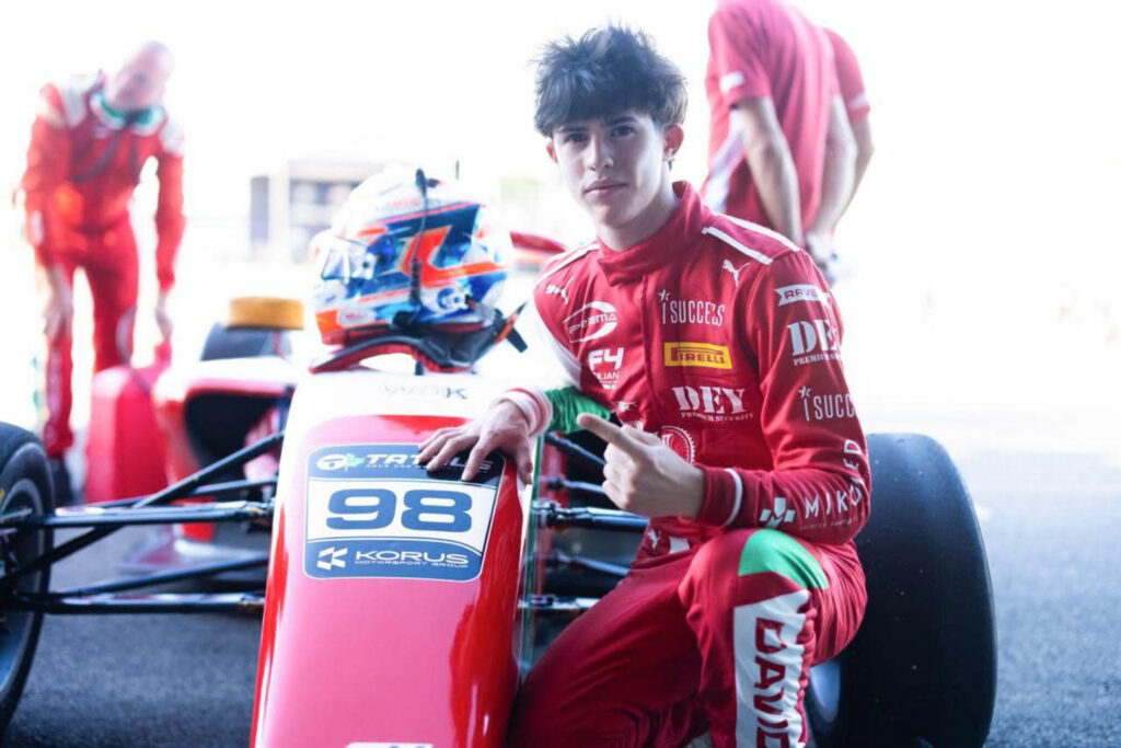Un român face senzație în Formula 4! Adolescentul David Cosma Cristofor pleacă din pole position în Italia și visează la Formula 1