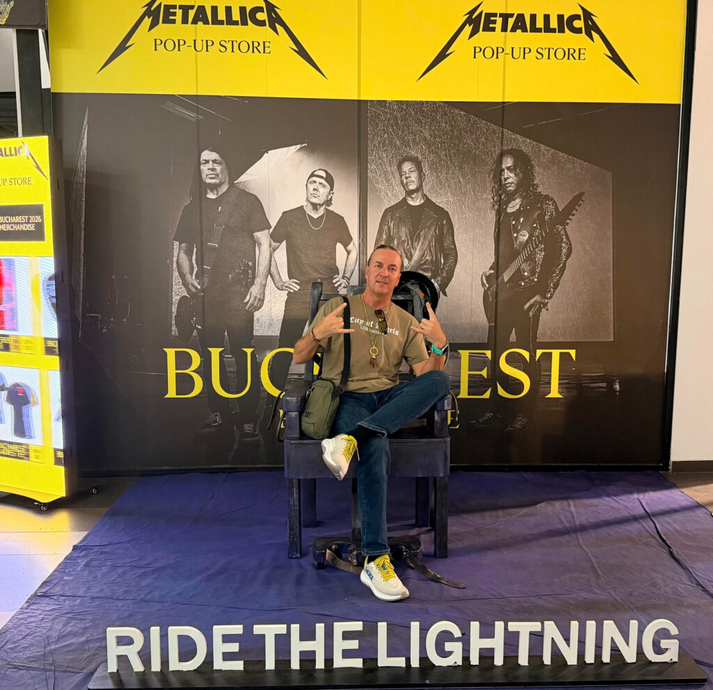 Metallica și-au deschis magazin într-un mall din București