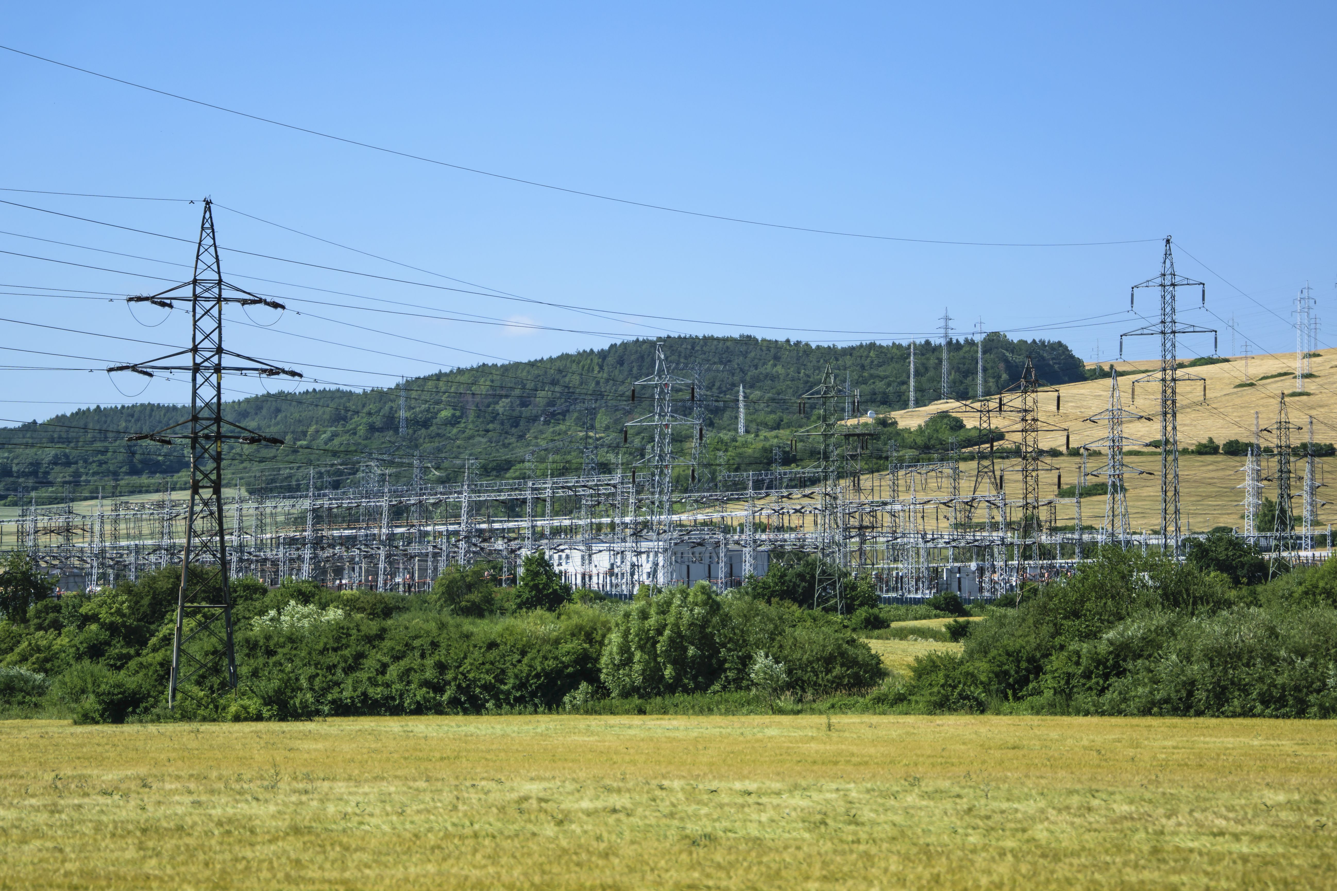 ACER schimbă metodologia pentru rezervele de electricitate ca să reducă riscurile și costurile în rețeaua europeană
