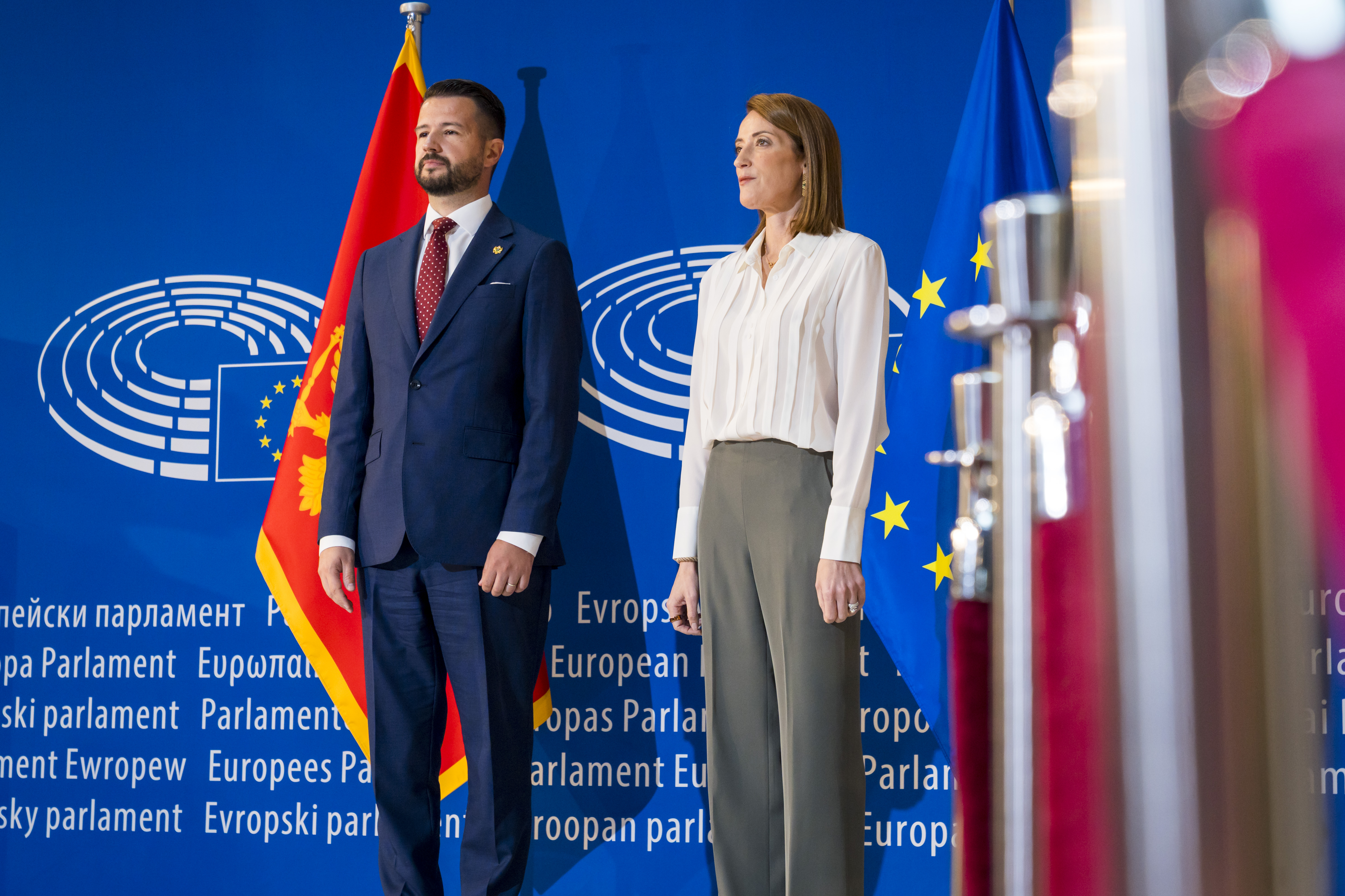 Muntenegru închide două noi capitole de negociere cu Uniunea Europeană și își consolidează statutul de favorit la aderare